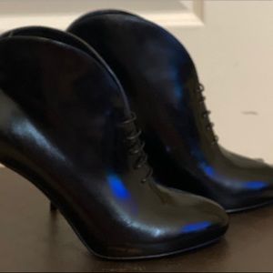 GUCCI REGENT NERO BOOTIES SIZE 36 4” STILETTO.